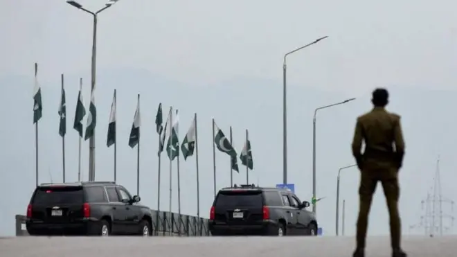 பாகிஸ்தானில் அமெரிக்கா மற்றும் இரான் இடையேயான சாத்தியமான இரண்டாம் கட்டப் பேச்சுவார்த்தை தொடங்குவதற்கு முன்னதாக செய்யப்பட்ட பாதுகாப்பு ஏற்பாடுகள்.