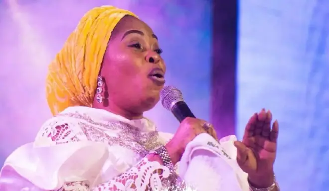 Tope Alabi