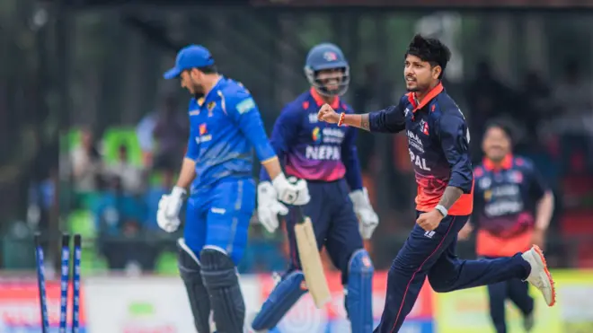 नेपाल र यूएई क्रिकेट