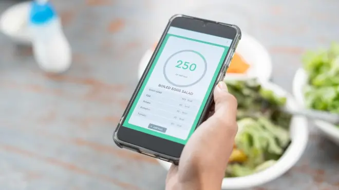 Kalori sayan bir telefon uygulamasının ekran görüntüsü. 