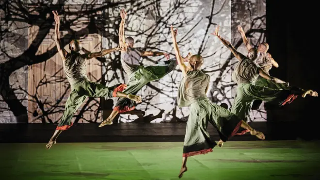 نمایش «ایثار»