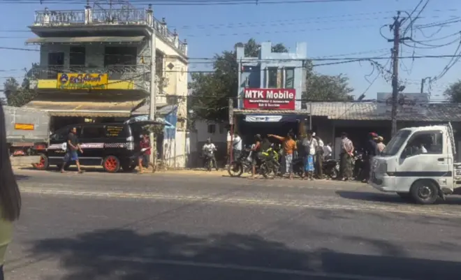 မှော်ဘီတိုးဂိတ်အနီးတစ်နေရာ