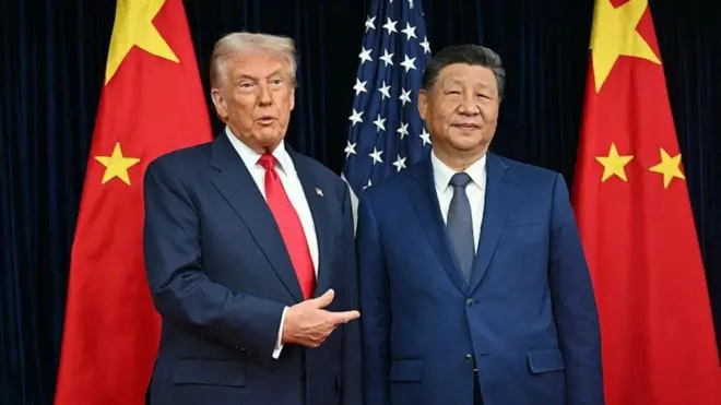 Aarẹ Donald Trump ti ilẹ America ati Xi Jinping ti ilẹ China. 