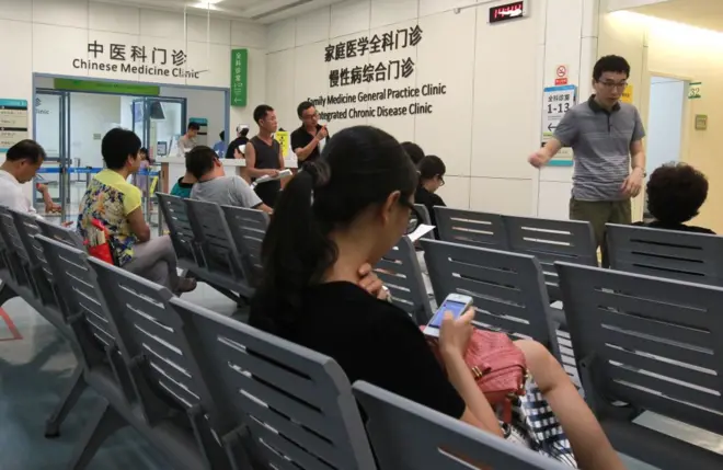 香港大学深圳医院的环境。(07.08.2014)