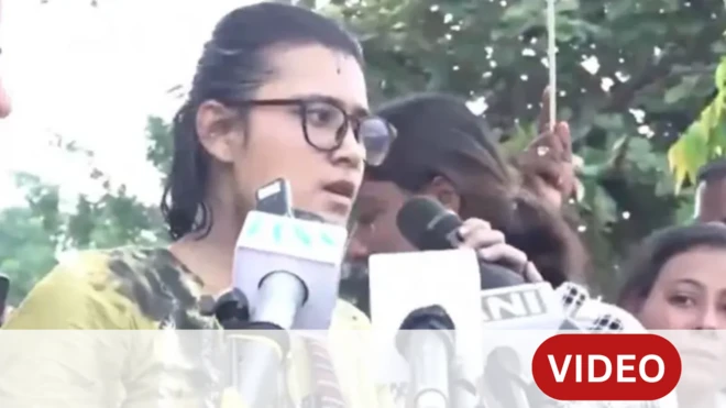 विद्यार्थी नेता नेहा बोरावर झारखंडमध्ये शाईफेक, नेमकं काय घडलं?