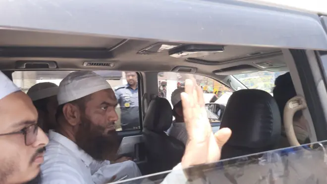 জামিনে কারাগার থেকে মুক্তি পেয়েছেন মামুনুল হক