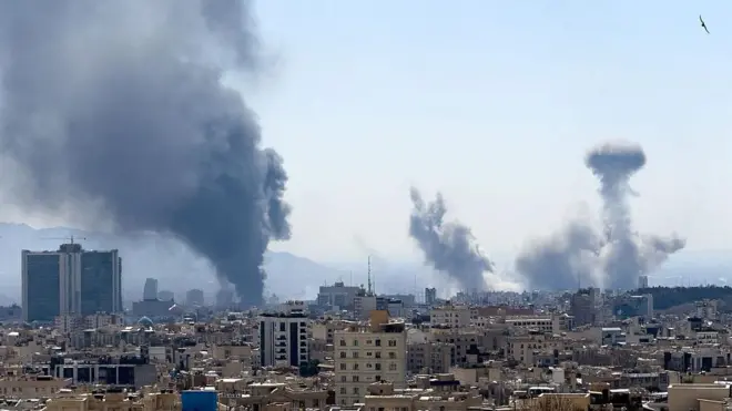 ستونهای دود در تهران