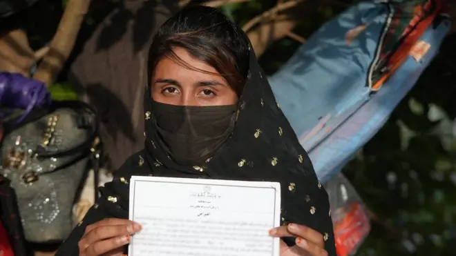 Nazdana, Taliban, hukum.