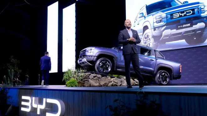 2024��5��14�գ����ڶ�������ī�����ʥ�ƻ�չ���ľٰ�ı��ǵ�Shark���ʽ��϶����綯Ƥ���������ϣ�BYDī�����ܾ���Jorge Vallejo��ϯ���й�Ʒ���ں��������³���ʵ���������˾���ʾ�������й������г����ٷŻ���ī����Ա��ǵϼ������й��������Ҫ��������������