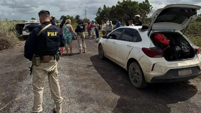 Ciidamada Brazil oo baaritaano ka samaynaya xadka deegaanada furan