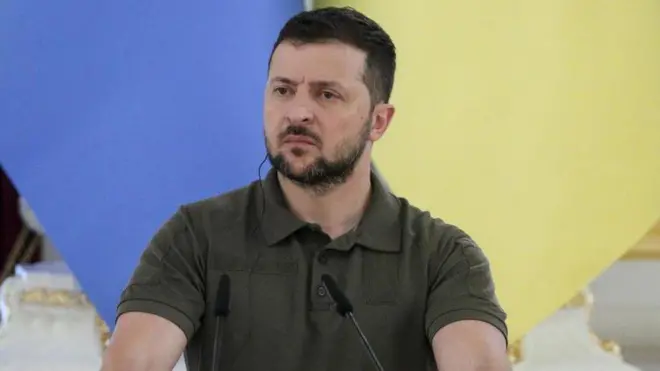 Perezida wa Ukraine Volodymyr Zelensky
