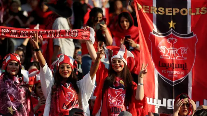 تماشاگران زن پرسپولیس