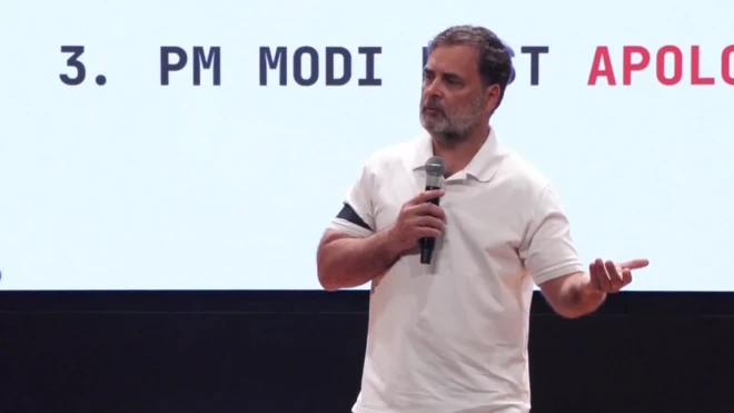 काँग्रेस नेते राहुल गांधी यांनी पत्रकार परिषद घेऊन 'शिक्षणमंत्री धर्मेंद्र प्रधान यांचा राजीनामा घ्यावा,' या मागणीचा पुनरूच्चार केला आहे.