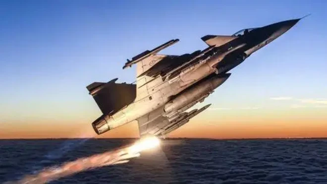 Літак Gripen