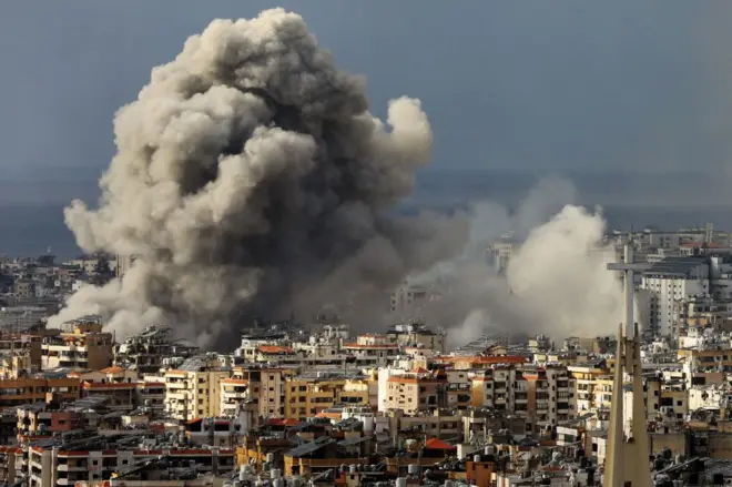 دود ناشی از بمباران بیروت