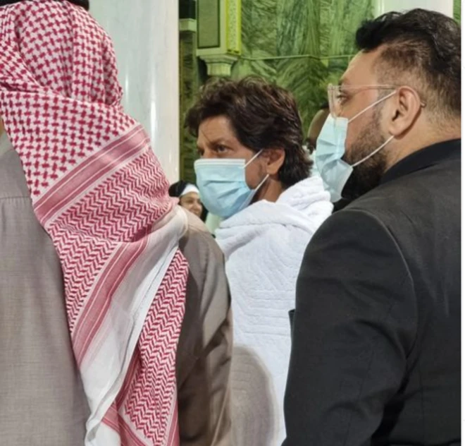 Sawirka laga qaaday Shahruukhan