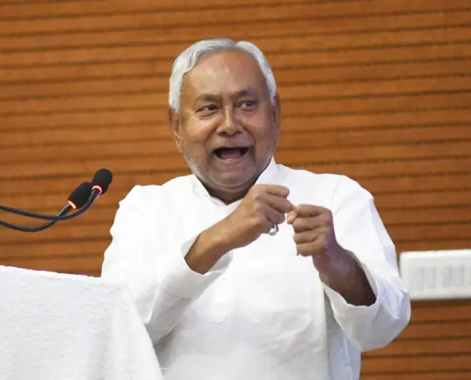 नीतीश कुमार