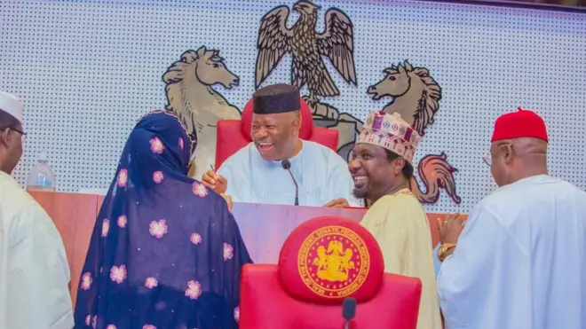 Aworan awọn aṣofin Naijiria nile igbimọ