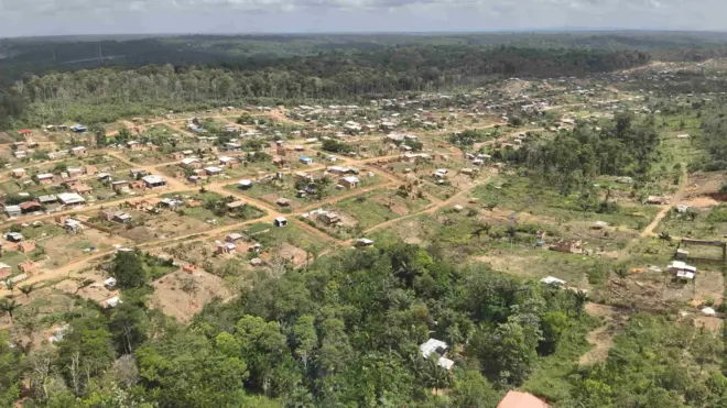 Área desmatada recebeu novas ocupações no Oiapoque; moradores chegam na esperança dos recursos do petróleo