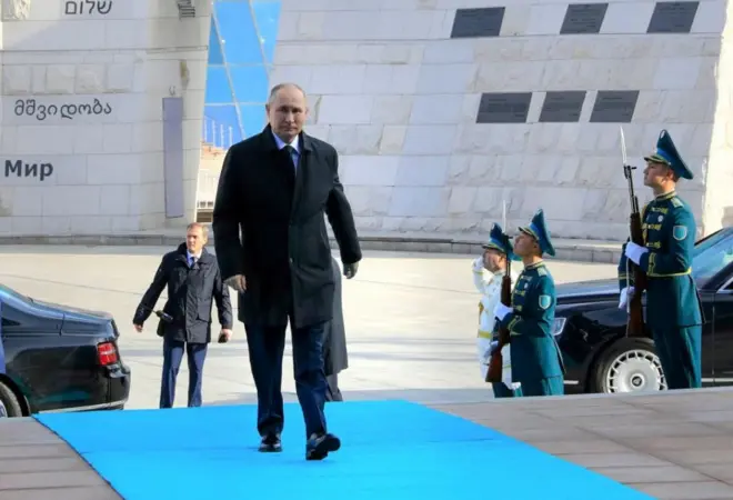 T﻿ổng thống Nga Vladimir Putin dự hội nghị hôm 13/10