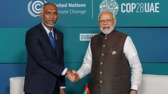 मालदीव के राष्ट्रपति मोहम्मद मुइज़्ज़ु की भारत के प्रधानमंत्री नरेंद्र मोदी से मुलाकात की फाइल फोटो