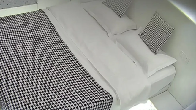 Hotel Bed