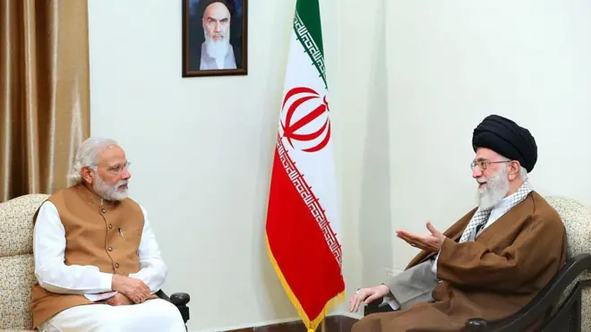 مودی در دیدار با خامنه‌ای