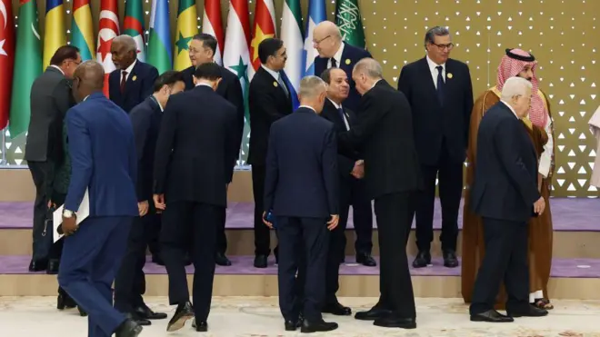 نشست ریاض به میزبانی عربستان سعودی که رئیس دورهای سازمان همکاریهای اسلامی برگزار شد