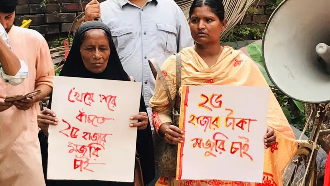 মজুরি বৃদ্ধির দাবিতে বেশ কয়েক দিন ধরে বিক্ষোভ করে আসছে পোশাক শ্রমিকরা।