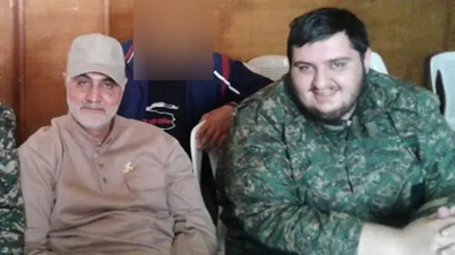 توحید ابراهیم بیگلی در کنار قاسم سلیمانی