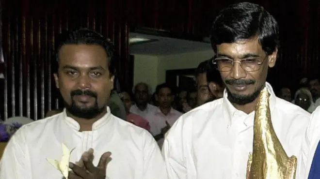විමල් වීරවංශ සහ ටිල්වින් සිල්වා