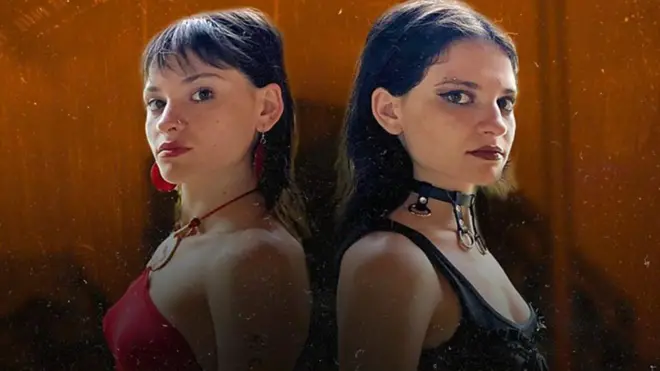 Эми и Ано — близнецы.