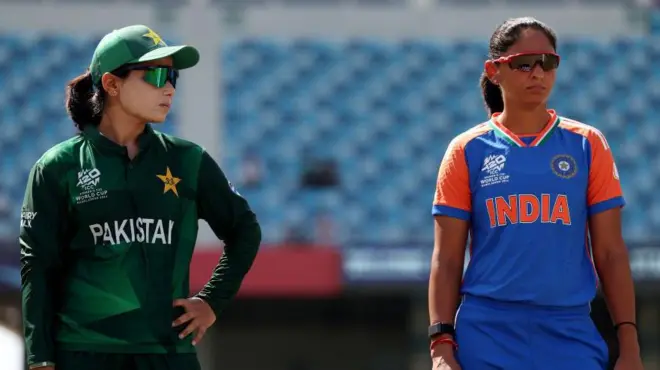 पाकिस्तान की फातिमा सना और भारत की हरमनप्रीत कौर