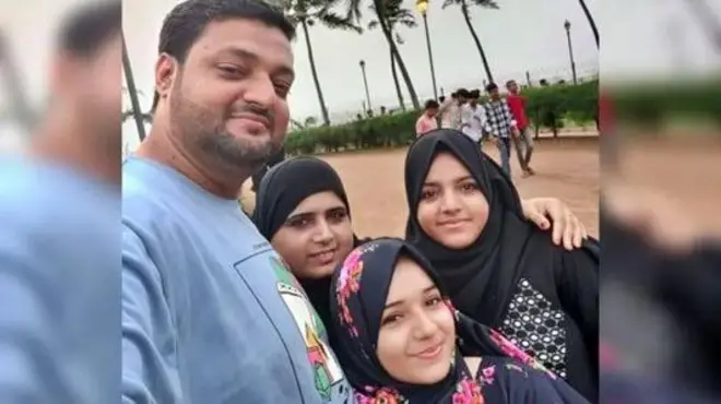 ممبئی کے علاقے پیڈونی میں رہنے والے ایک خاندان کے چاروں افراد مردہ پائے گئے