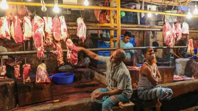 ঢাকায় গরুর মাংসের দোকান