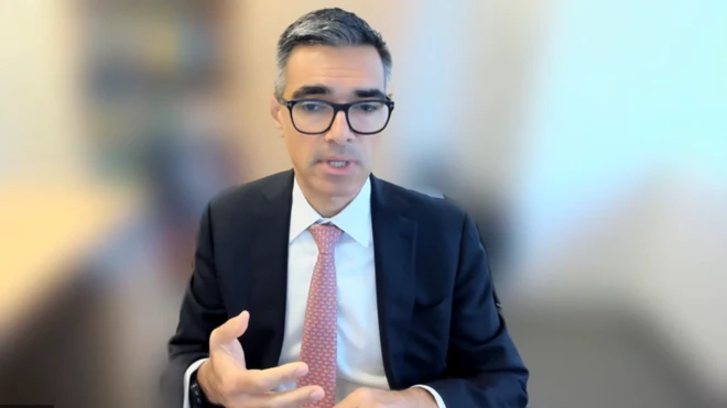 ශ්රී ලංකාවේ ආර්ථික දැක්ම ධනාත්මකව නමුත් ගෝලීය වෙළඳ ප්රතිපත්ති අවිනිශ්චිතතාවයන් සැලකිය යුතු අවදානම් ඇති කළ හැකි බව ජාත්යන්තර මුල්ය අරමුදල (IMF) අද (ජුලි 3 වැනිදා) ප්රකාශ කළේය.