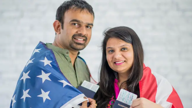 ડોનાલ્ડ ટ્રમ્પ અમેરિકામાં નાગરિકત્વના નિયમો, જન્મજાત નાગરિકત્વ, બર્થરાઇટ સિટીઝનશિપ, શું કહે છે નિયમો જોગવાઈઓ, અવરોધો, આંતરરાષ્ટ્રીય સમાચારો, બીબીસી ગુજરાતી, બીબીસી ન્યૂઝ ગુજરાતી 