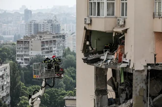 Ҳужумлар акс этган видеолар учун пул таклиф қилиняпти. 
