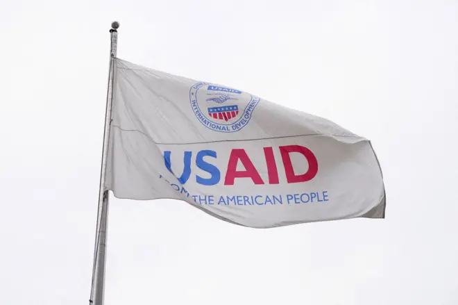 ธงสัญลักษณ์องค์การเพื่อการพัฒนาระหว่างประเทศของสหรัฐฯ (The United States Agency for International Development - USAID)