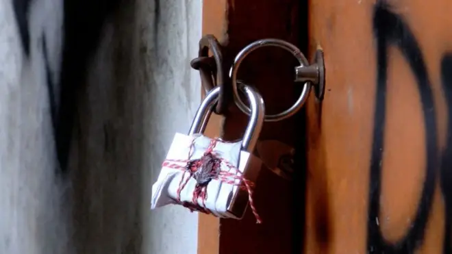 টর্চার সেল হিসেবে ব্যবহার করা হতো এমন অভিযোগে বুয়েটের ছাত্রাবাসের একাধিক কক্ষ সিলগালা করে দেয়া হয়েছিল।