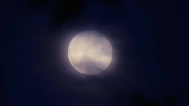 Суперлуние в Гуаньчжоу