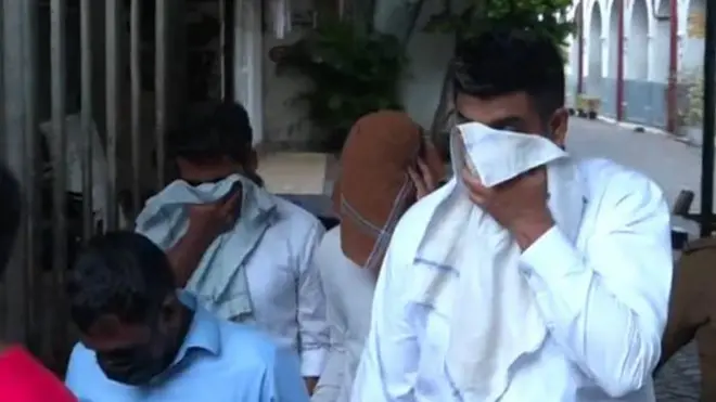 බැංකු නිලධාරීන්