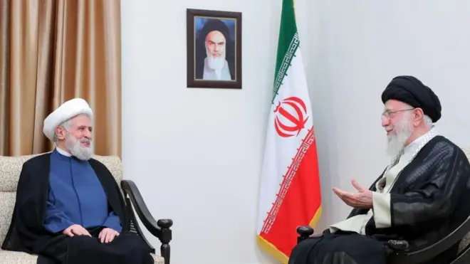 نعیم قاسم و علی خامنه‌ای