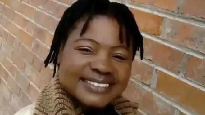 Ifoto Moreblessing Ali yari yarifashe na telefone