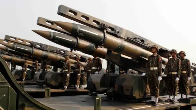 တပ်မတော်နေ့ စစ်ရေးပြအခမ်းအနား (ပုံဟောင်း)