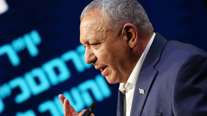 رئيس الأركان الإسرائيلي السابق، غادي آيزنكوت، يتحدث خلال إطلاق الحملة الانتخابية لحزب ياشار في هود أهارون، وسط إسرائيل، في 30 يونيو/حزيران 2026. 