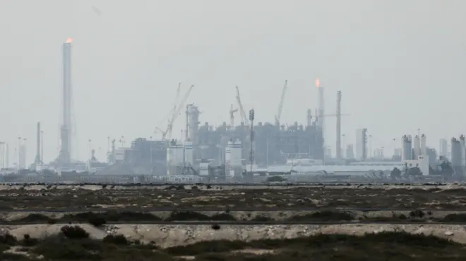 рафинерија на блиском истоку