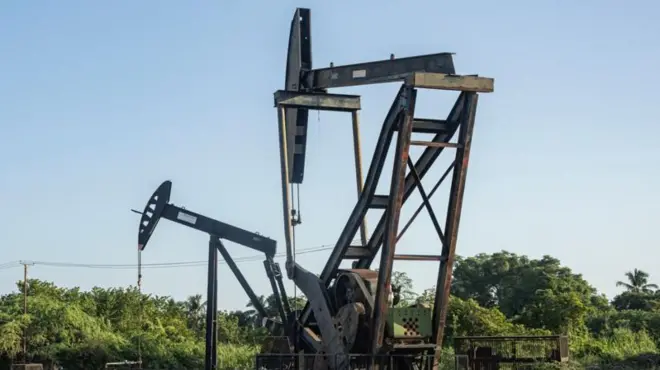 ਦੁਨੀਆ ’ਚ ਅਮਰੀਕੀ ਨਾਗਰਿਕ ਐਡਵਿਨ ਡ੍ਰੇਕ ਨੇ ਪਹਿਲੀ ਵਾਰ ਕਾਮਯਾਬੀ ਨਾਲ 1859 ’ਚ ਤੇਲ ਕੱਢਿਆ ਸੀ 