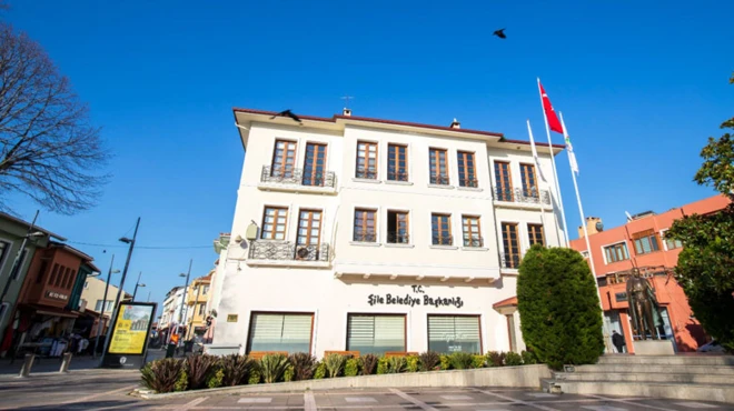belediye binasının fotoğrafı