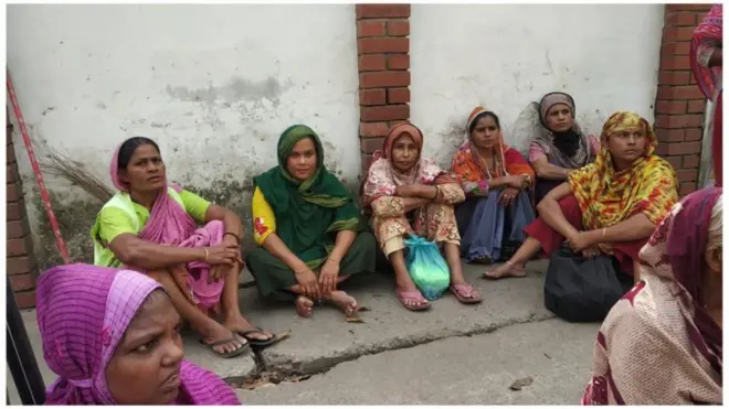 দ্রব্যমূল্য বৃদ্ধি সাধারণ মানুষের ওপর আর্থিক চাপ অনেকগুণ বাড়িয়ে দিয়েছে। 